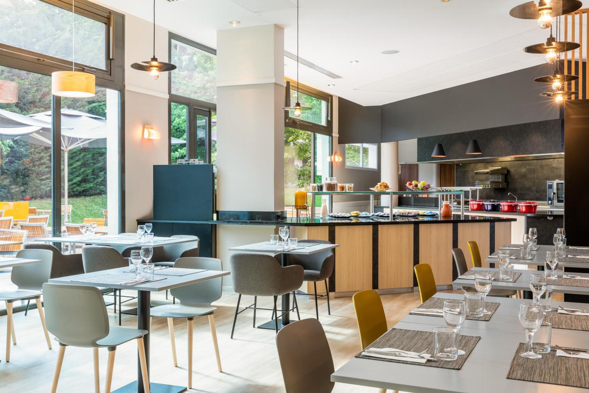 Courtyard By Marriott Paris Saint Denis Hotel Kültér fotó